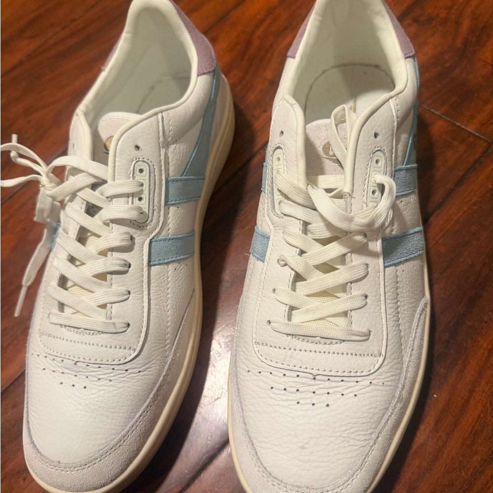 Gola White and Light Blue Low Top Sneakers - Picture 8 of 12